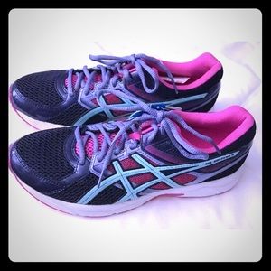 NWT ASICS